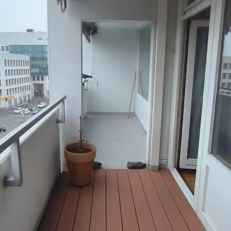 Mindestbuchung 3 Monate!!! Optimal Gelegen In Ni, Nur 10 Km Nach Frankfurt Main Und Zum Flughafen 公寓