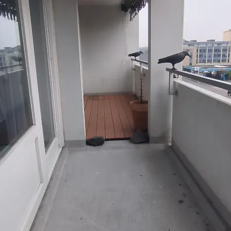 Mindestbuchung 3 Monate!!! Optimal Gelegen In Ni, Nur 10 Km Nach Frankfurt Main Und Zum Flughafen